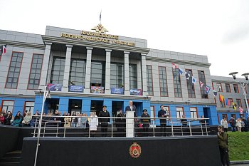 В Мурманске прошла торжественная церемония посвящения в нахимовцы воспитанников первого курса