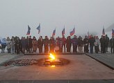 В День неизвестного солдата принял участие в торжественном митинге у мемориального комплекса Защитникам Советского Заполярья