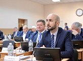 Мурманская областная Дума приняла законопроекты о социальной поддержке семей участников специальной военной операции
