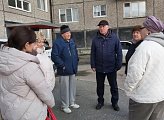 Уважаемые земляки, 7 сентября провел встречи с коллективом Мурманского международного лицея и жителями микрорайона по улице Зои Космодемьянской домов № 15 корпус 2 и № 17 корпус 2