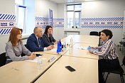 Сергей Дубовой провел тематический прием граждан по вопросам образования