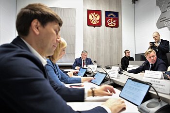 Состоялось заседание комитета по законодательству, государственному строительству и местному самоуправлению