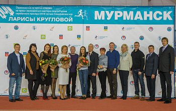 Глава регионального парламента Сергей Дубовой, депутаты областной Думы Лариса Круглова и Андрей Фоменко приняли участие в открытии XV соревнований по легкой атлетике