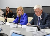 Региональные парламентарии предлагают предоставить право на бесплатную юридическую помощь многодетным семьям