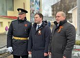 9 мая Александр Богович принял участие в праздничном параде в одной из воинских частей города Оленегорска.  