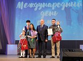Глава регионального парламента Сергей Дубовой поздравил северян с Международным днем семьи