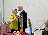 Второй год по инициативе «Женского движения» проходит акция «Цветы мамам Героев»