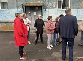 Роман Пономарев встретился с жителями дома №19 по улице Капитана Егорова
