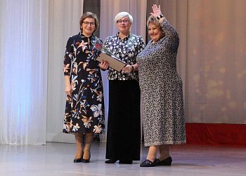 Кольскому районному центру культуры – 25 лет