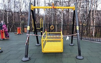 Роман Пономарев совместно с ОНФ добился устранения недочетов на игровой площадке для детей с инвалидностью 