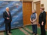 Уважаемые земляки, сегодня вручил Благодарности депутата Мурманской областной Думы Володиной Лидии Ивановне и Пустынной Татьяне Ивановне