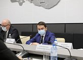 В Думе состоялись рабочие встречи Губернатора области Андрея Чибиса с депутатами фракций регионального парламента