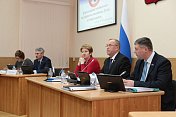 Состоялось внеочередное заседание областной Думы 