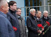 21 сентября в Мурманске депутат областной Думы Борис Пищулин принял участие в торжественной церемонии открытия мемориальной доски, посвященной памяти В.С. Витмана