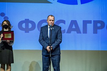 Сергей Дубовой поздравил коллектив «ФосАгро» с 20-летием компании 