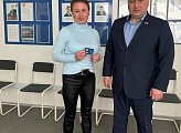 19 апреля Александр Богович вручил партийные билеты новым членам партии «Единая Россия».