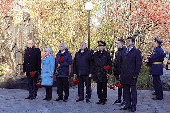 В Мурманске почтили память воинов Полярной дивизии 