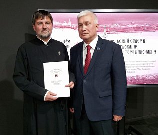 Уважаемые земляки, принял участие в работе выставки Фотосевер