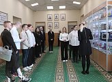 Областную Думу посетили мурманские школьники