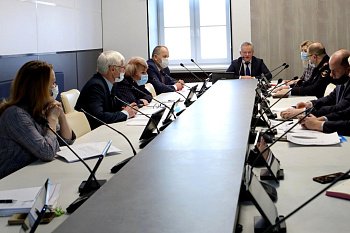 О состоянии миграционной обстановки на территории Мурманской области шла речь в областной Думе