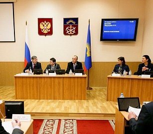 Роман Пономарев принял участие в рабочей встрече главы региона Андрея Чибиса с депутатами фракции Единая Россия