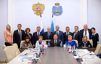 В Пскове состоялось заседание постоянного комитета ПАСЗР по межпарламентскому сотрудничеству под председательством заместителя главы Мурманской областной Думы Наталии Ведищевой