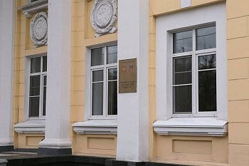 На заседании Правительства Мурманской области шла речь об итогах деятельности министерства строительства области. 