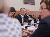 Глава областной Думы Сергей Дубовой и депутаты регионального парламента встретились с делегацией Правительства норвежской губернии Тромс
