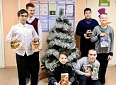 Роман Пономарев поздравил учеников мурманской коррекционной школы №1 с наступающим Новым годом и вручил им 3D-принтер