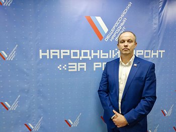 Роман Пономарев совместно с мурманскими активистами ОНФ добивается восстановления качественного горячего водоснабжения в Кировске