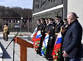 С Приморской площади Североморска стартовал международный автопробег в рамках акции "Никто не забыт, ничто не забыто"