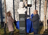 7 октября принял участие в торжественном открытии бюста мурманскому поэту Колычеву Николаю Владимировичу