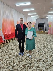 Депутат Клементьев поздравил работников системы дошкольного образования