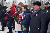 Депутаты Мурманской областной Думы в Норвегии почтили память советских воинов-освободителей