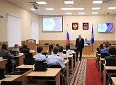 Мурманские гимназисты познакомились с деятельностью регионального парламента