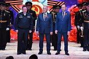 Сергей Дубовой поздравил жителей Полярного с наступающим праздником Победы