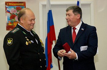 Первый заместитель Председателя областной Думы Владимир Мищенко поздравил сотрудников Управления федеральной службы судебных приставов по Мурманской области с профессиональным праздником