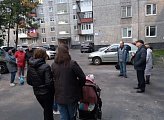 Уважаемые земляки, 10 сентября провел встречи с коллективом гимназии № 7 города Мурманска и с жителями микрорайонов по улице Бочкова дома № 5 и улице Достоевского дома № 8
