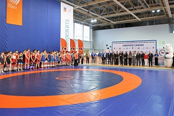 В Мурманске проходит Всероссийский турнир по спортивной борьбе "Северное сияние"