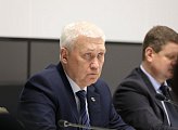 Комитет по законодательству, государственному строительству и местному самоуправлению поддержал законопроекты, определяющие организацию публичной власти в регионе