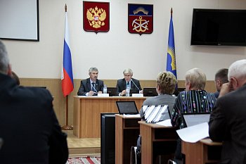 В Думе состоялось заседание комитета по бюджету, финансам и налогам под председательством Бориса Пищулина