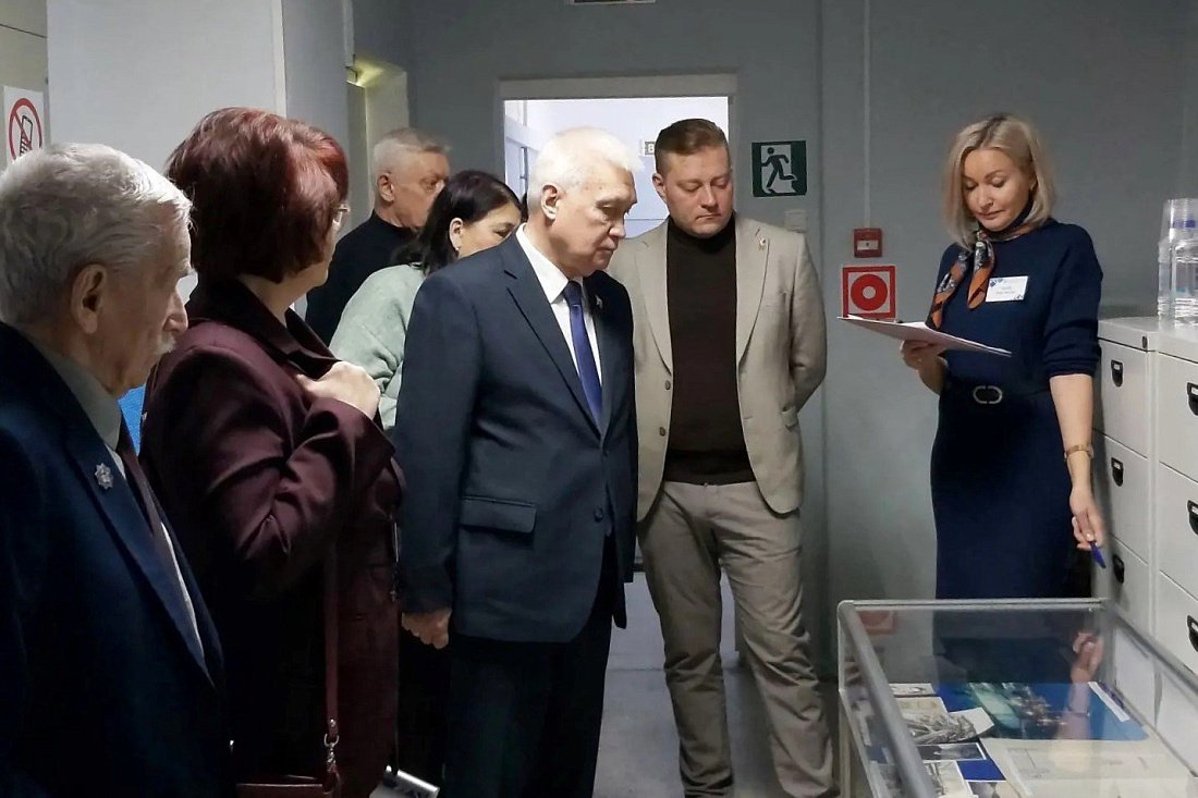 День открытых дверей проходит в Государственном архиве Мурманской области 