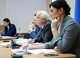 В региональном парламенте обсудили реализацию в Мурманской области федерального закона об ответственном обращении с животными 
