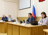 Проект областного бюджета на 2023 год был в центре внимания на встречах Губернатора области Андрея Чибиса с депутатами фракций регионального парламента