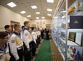 В областной Думе прошел День открытых дверей для учащихся из Североморска и Никеля