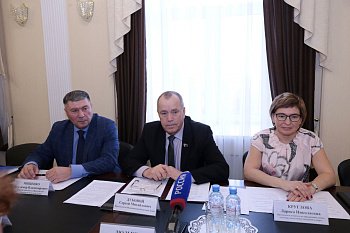 Владимир Мищенко принял участие в приеме преподавателей и экспертов в сфере классической музыки