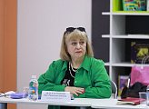 Поддержку семей с детьми в Мурманской области обсудили участники круглого стола