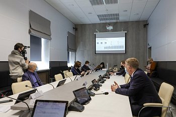 Состоялось заседание комитета областной Думы по природопользованию, экологии, рыбохозяйственному и агропромышленному комплексу под председательством Валерия Пантелеева 