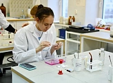 Для учеников медицинского класса Гаджиево прошел выездной День юного специалиста