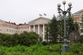 Спикер регионального парламента Сергей Дубовой поздравил депутатов и жителей Коми с 80 летием законодательного органа Государственной власти республики